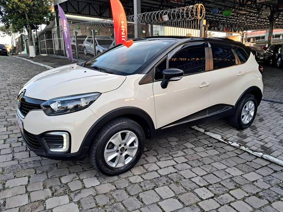 RENAULT CAPTUR 1.6 16V SCE FLEX LIFE X-TRONIC RENAULT CAPTUR 1.6 16V SCE FLEX LIFE X-TRONIC